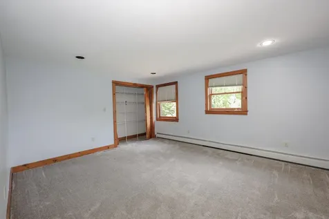 278 North Road Deerfield NH 03037