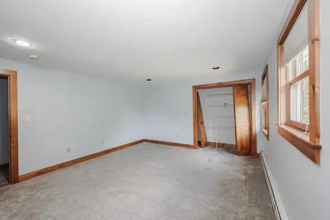 278 North Road Deerfield NH 03037