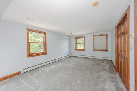 278 North Road Deerfield NH 03037