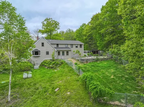 278 North Road Deerfield NH 03037