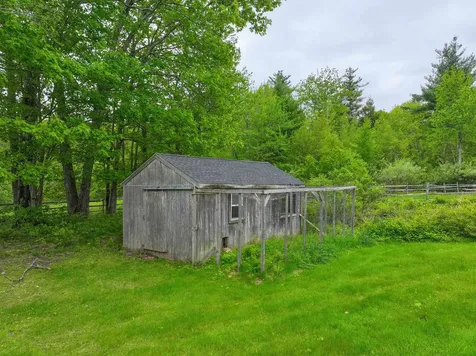 278 North Road Deerfield NH 03037