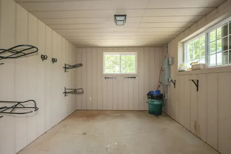 278 North Road Deerfield NH 03037