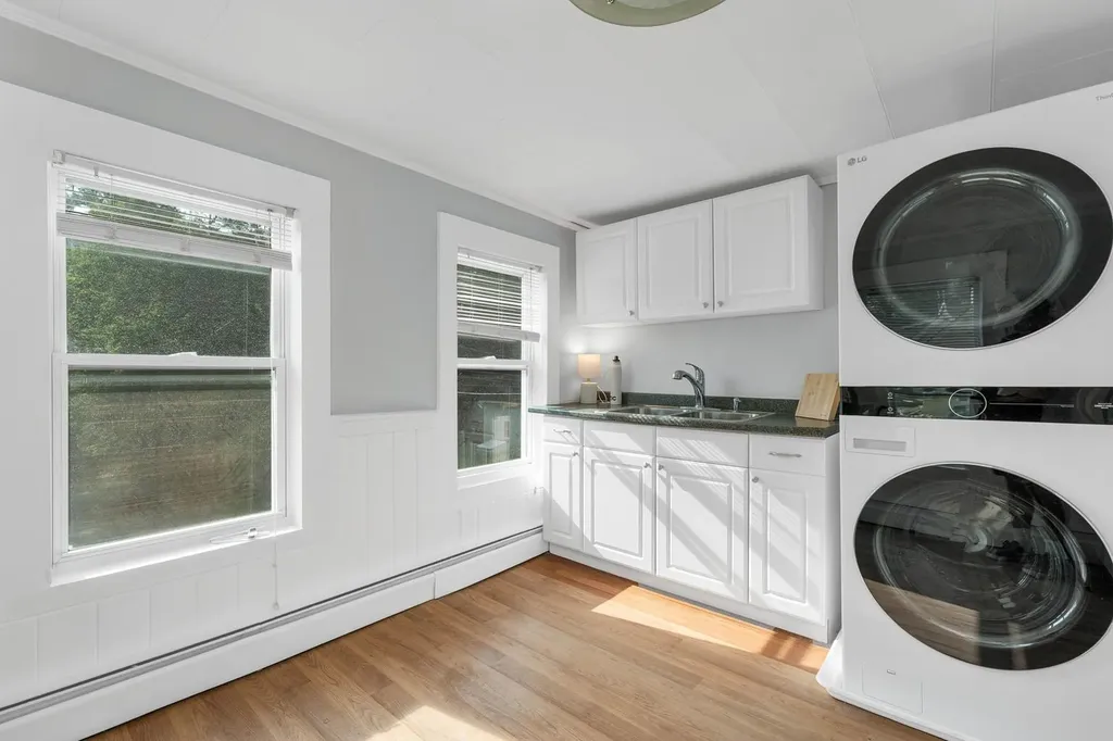 154 Center Street Wolfeboro NH 03894