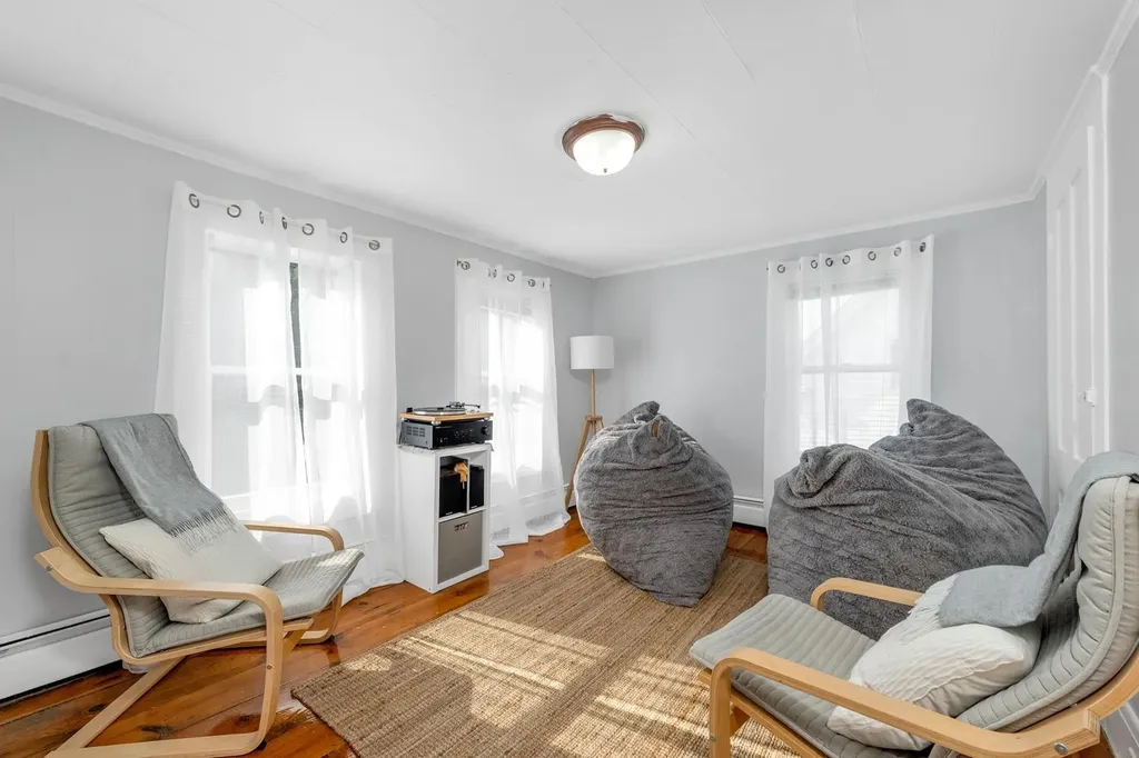 154 Center Street Wolfeboro NH 03894