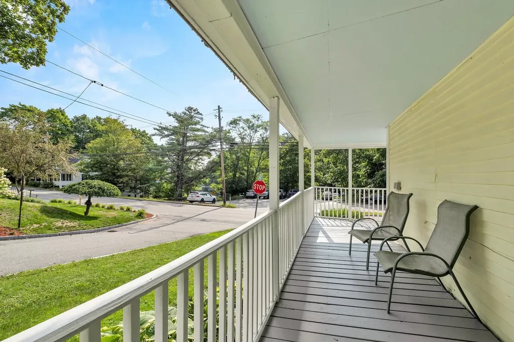154 Center Street Wolfeboro NH 03894