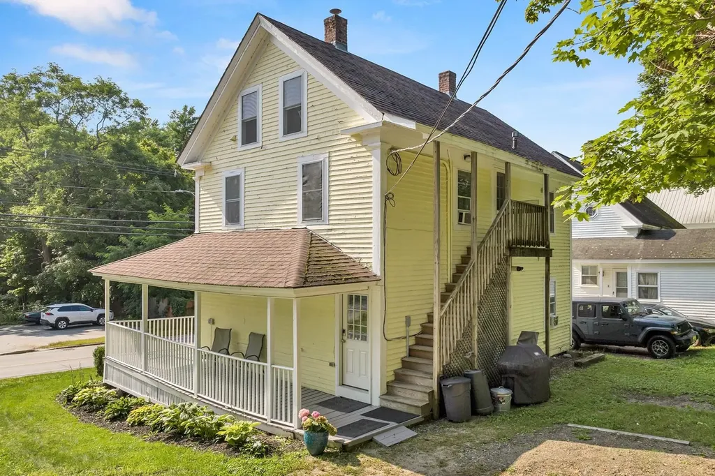 154 Center Street Wolfeboro NH 03894