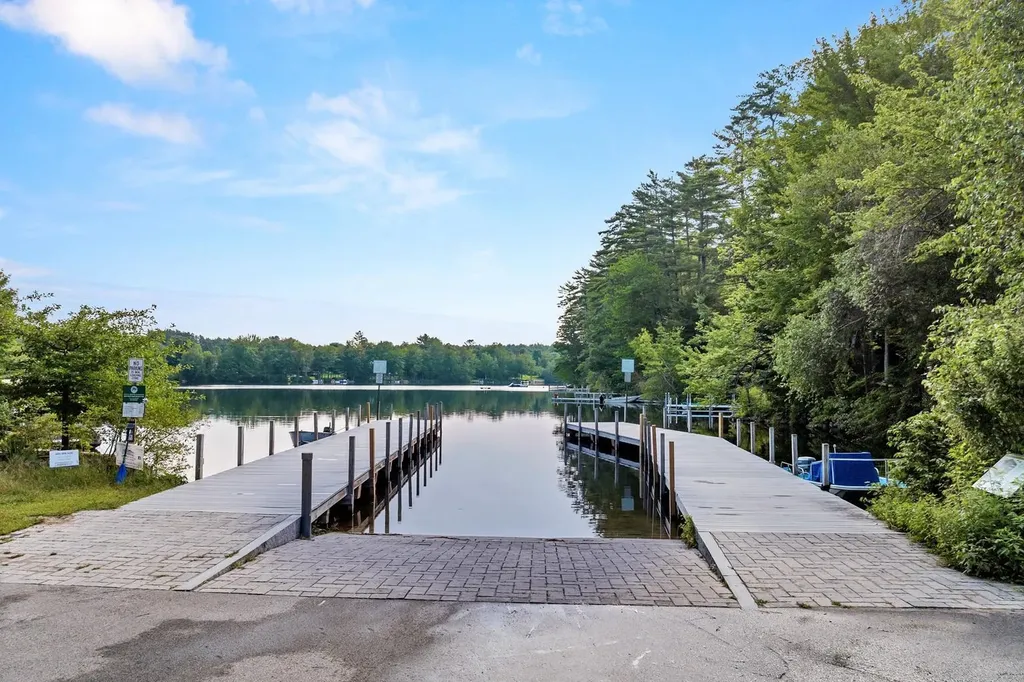 154 Center Street Wolfeboro NH 03894