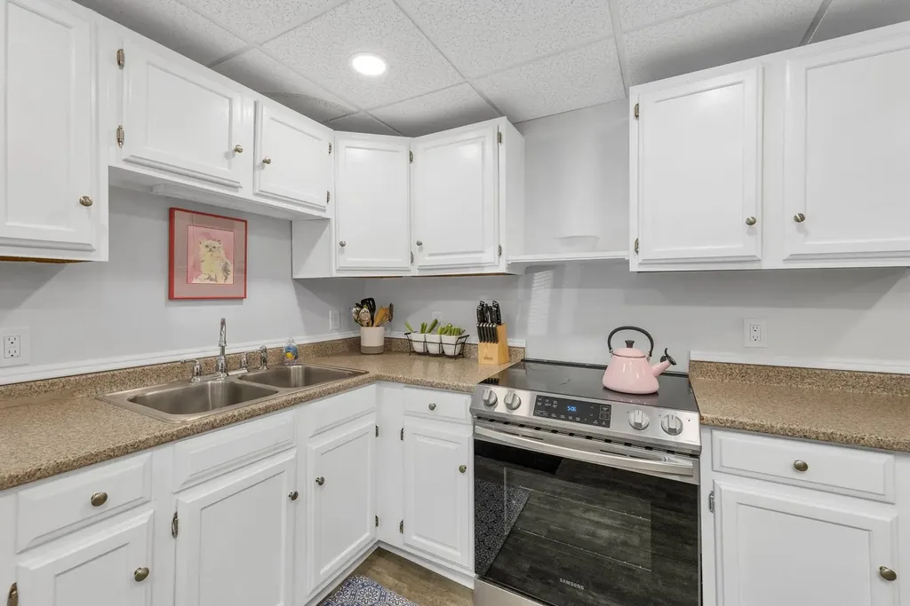 154 Center Street Wolfeboro NH 03894