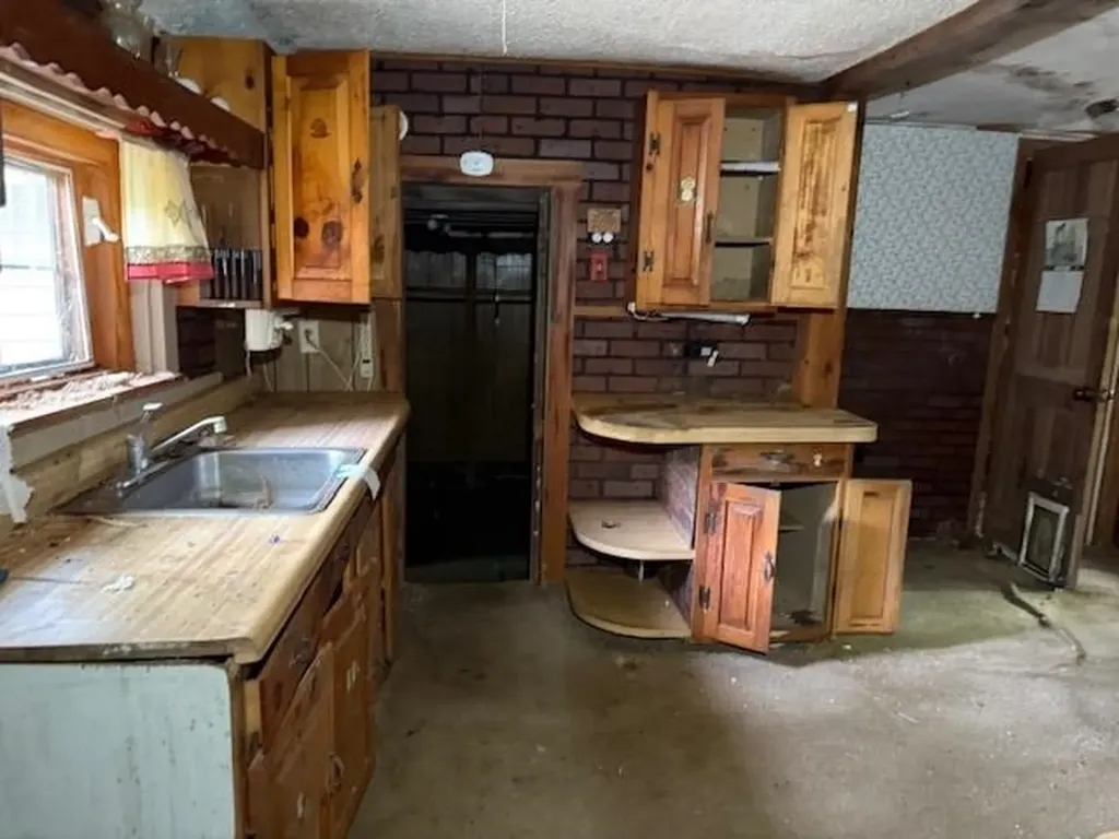 229 Academy Road Pembroke NH 03275