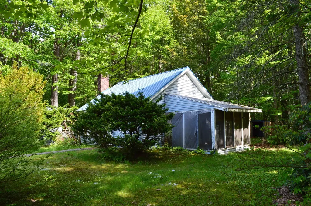 229 Academy Road Pembroke NH 03275