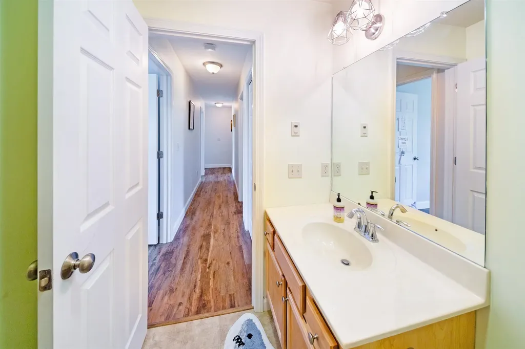 39 Bushey Road Fairfax VT 05454