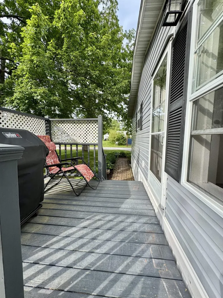 4 Gary Street Nashua NH 03062