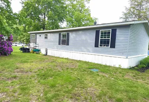 4 Gary Street Nashua NH 03062