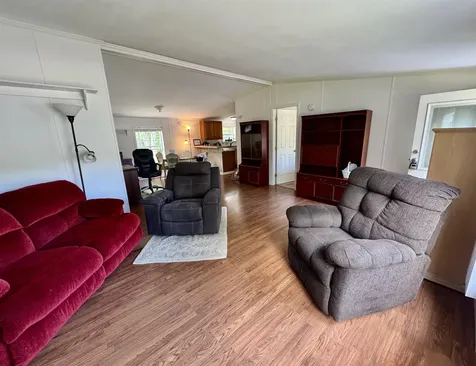 4 Gary Street Nashua NH 03062