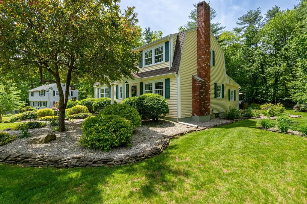 16 Birchwood Drive Derry NH 03038