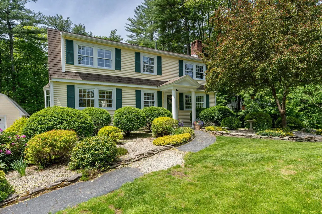 16 Birchwood Drive Derry NH 03038
