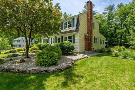 16 Birchwood Drive Derry NH 03038