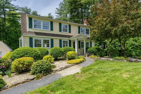 16 Birchwood Drive Derry NH 03038