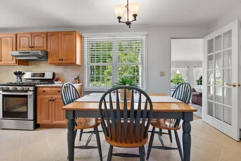 16 Birchwood Drive Derry NH 03038