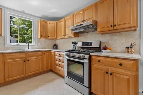 16 Birchwood Drive Derry NH 03038