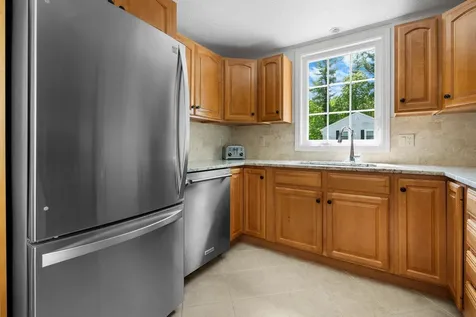 16 Birchwood Drive Derry NH 03038