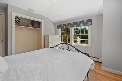 16 Birchwood Drive Derry NH 03038