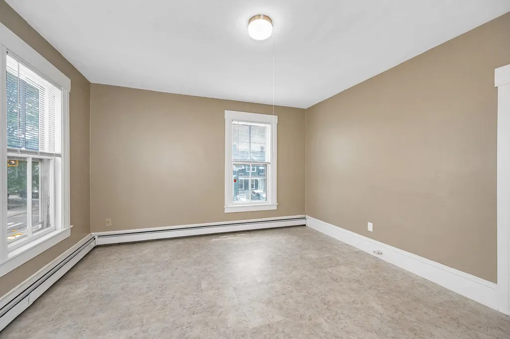 247 Spruce Street Manchester NH 03103