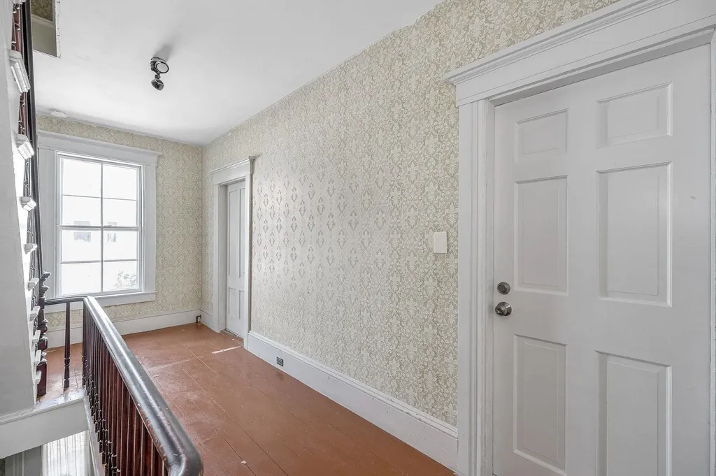 247 Spruce Street Manchester NH 03103