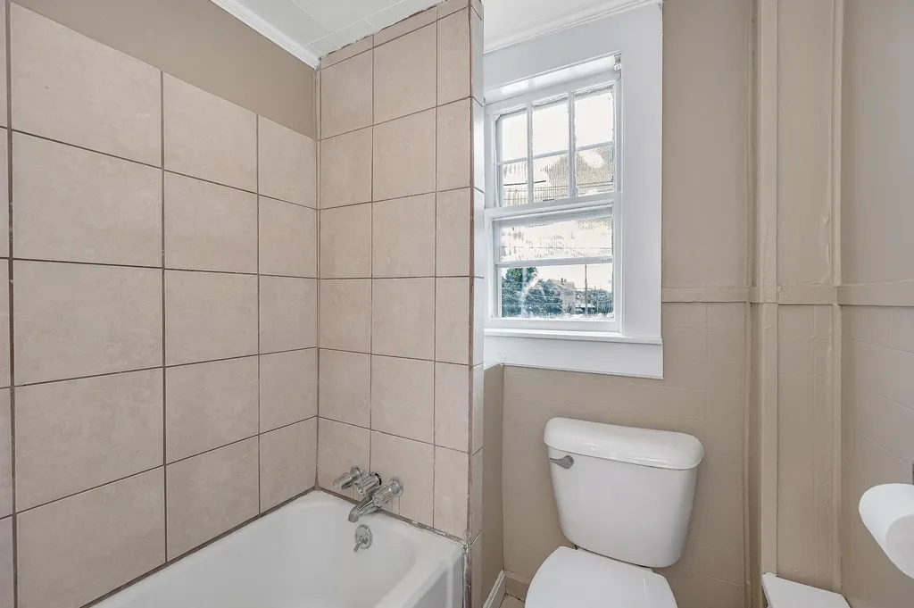 247 Spruce Street Manchester NH 03103