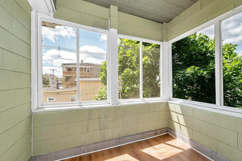 247 Spruce Street Manchester NH 03103