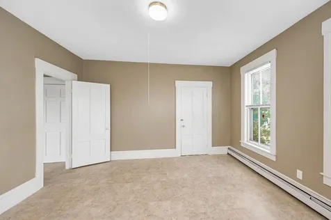 247 Spruce Street Manchester NH 03103