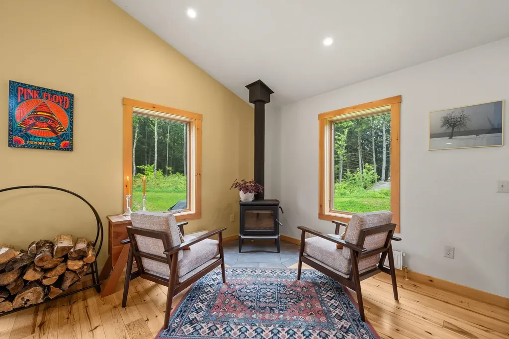 27 Hanley Lane Essex VT 05452