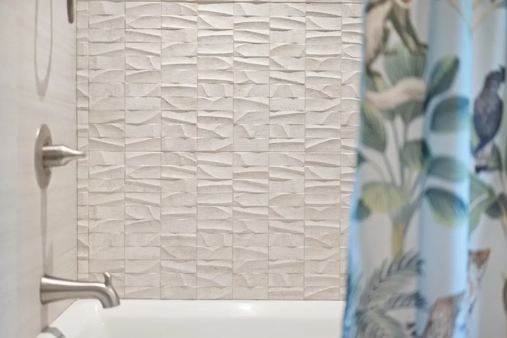 27 Hanley Lane Essex VT 05452