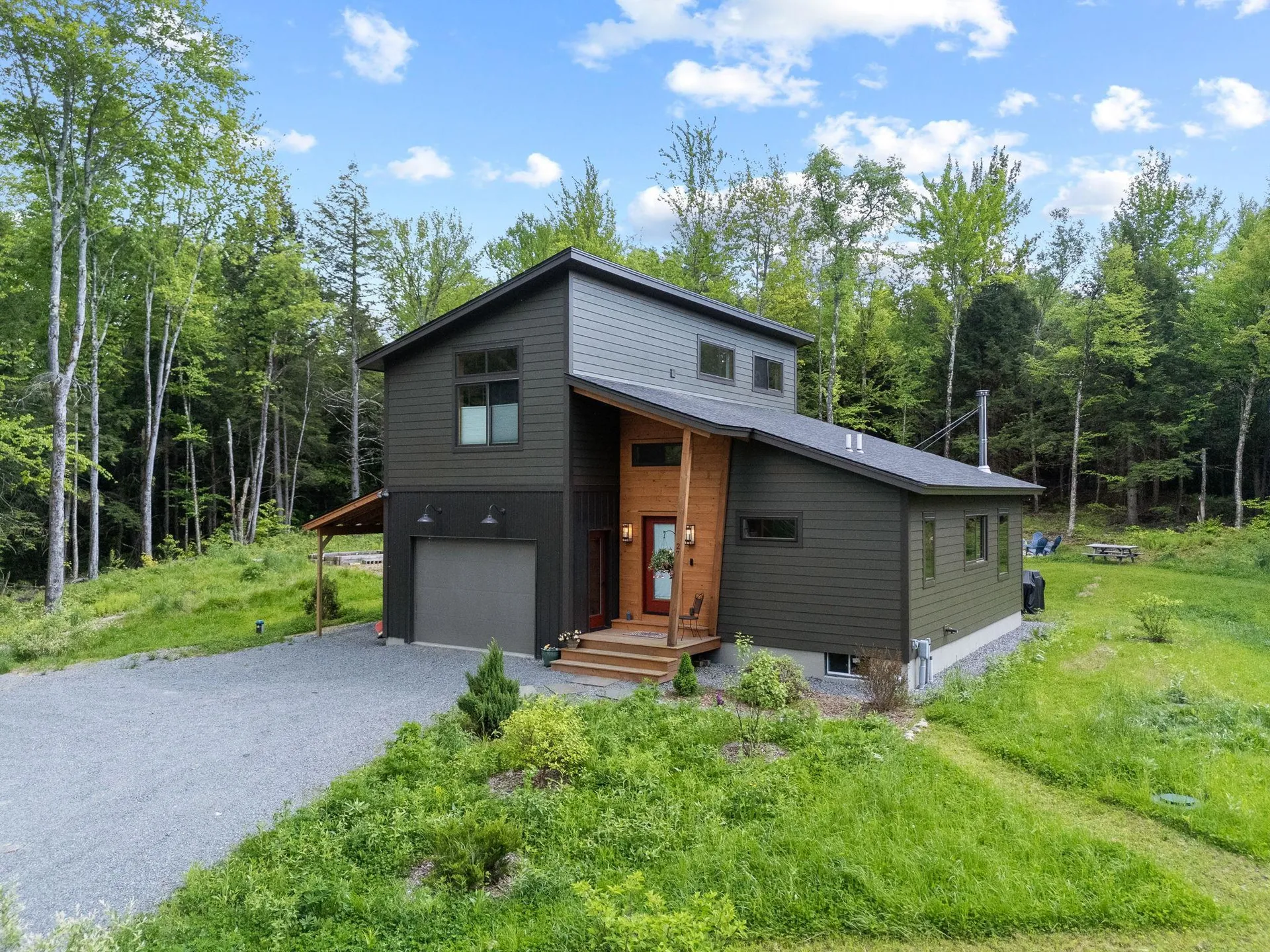 27 Hanley Lane Essex VT 05452