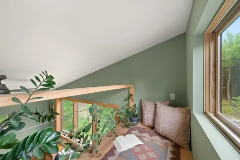 27 Hanley Lane Essex VT 05452