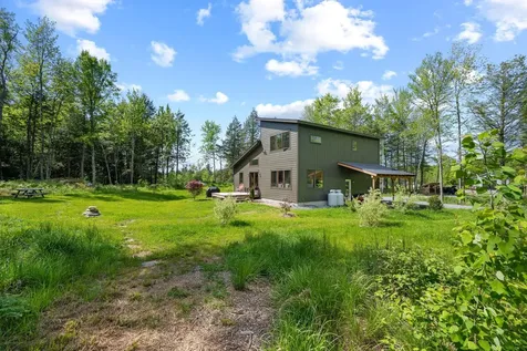 27 Hanley Lane Essex VT 05452