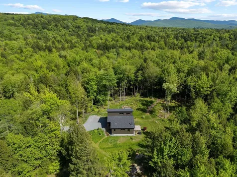 27 Hanley Lane Essex VT 05452