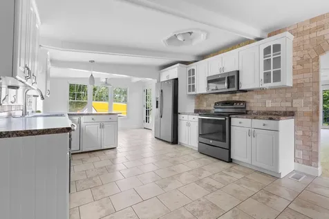 94 Lake Shore Drive Northwood NH 03261