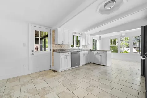 94 Lake Shore Drive Northwood NH 03261