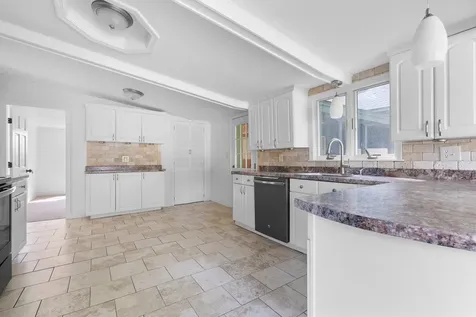 94 Lake Shore Drive Northwood NH 03261
