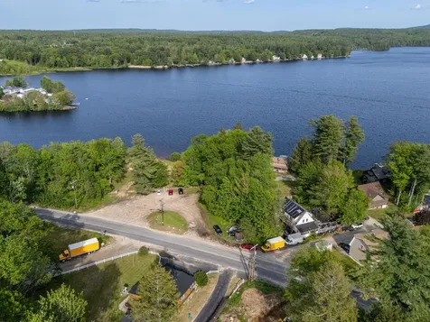 94 Lake Shore Drive Northwood NH 03261