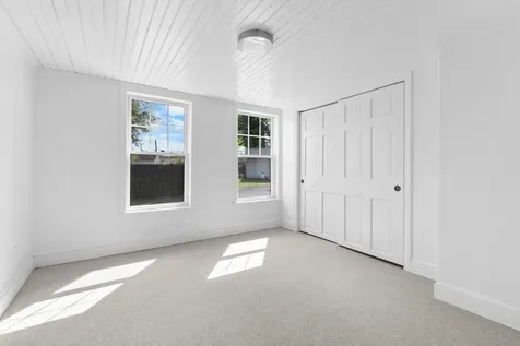 94 Lake Shore Drive Northwood NH 03261