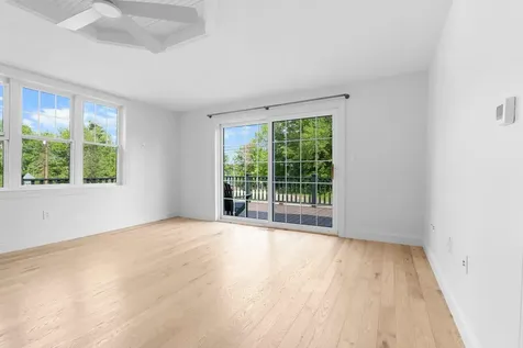 94 Lake Shore Drive Northwood NH 03261