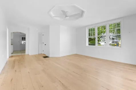 94 Lake Shore Drive Northwood NH 03261