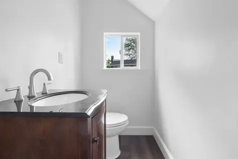94 Lake Shore Drive Northwood NH 03261