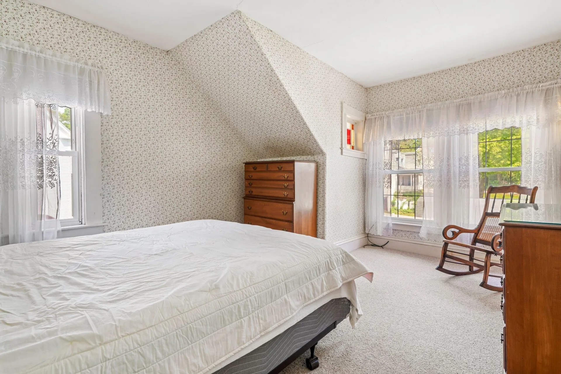 40 Central Street Hillsborough NH 03244