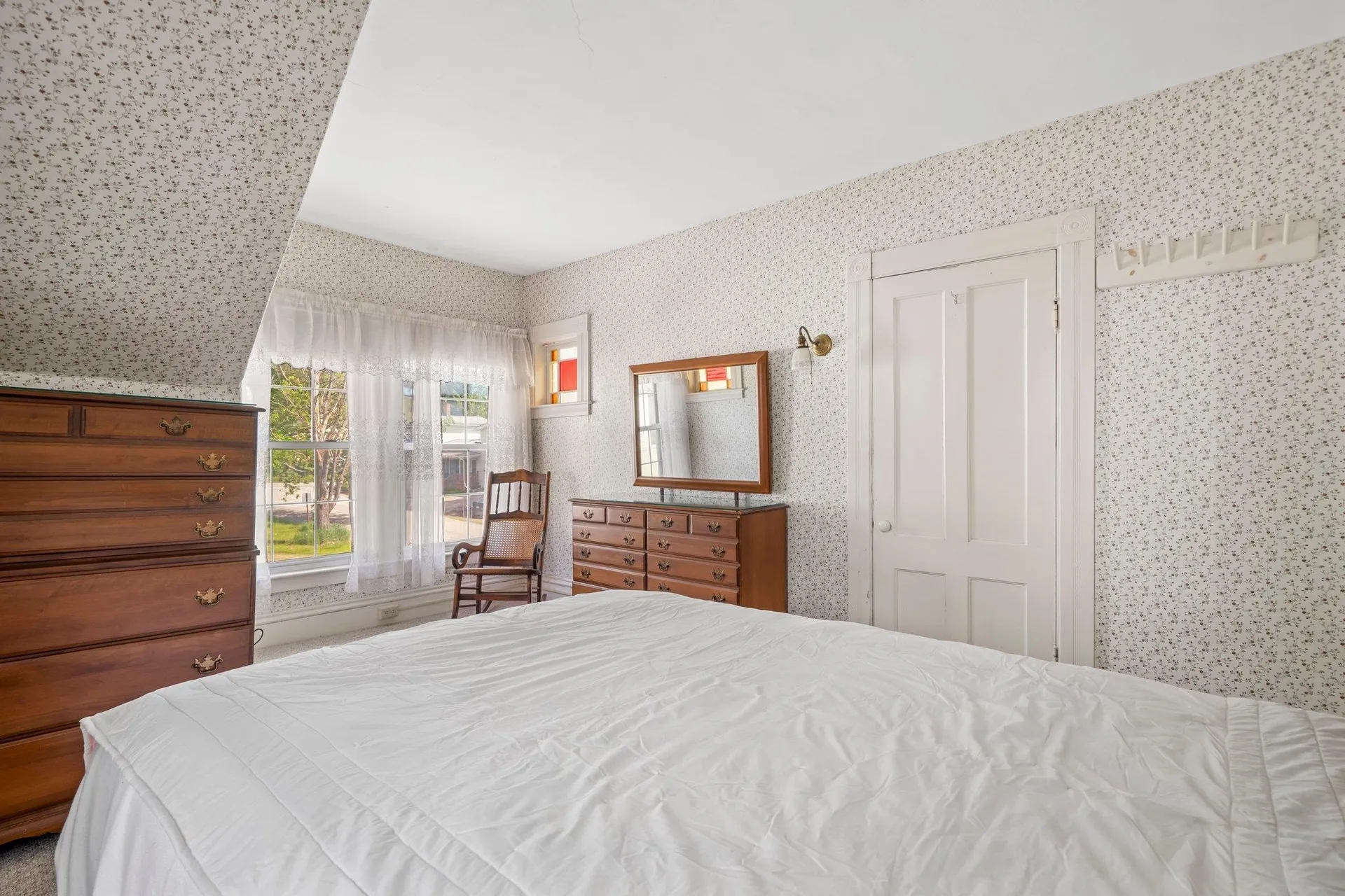 40 Central Street Hillsborough NH 03244