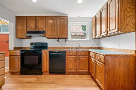 40 Central Street Hillsborough NH 03244