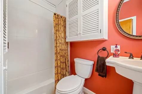 40 Central Street Hillsborough NH 03244