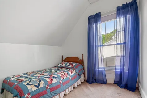 40 Central Street Hillsborough NH 03244